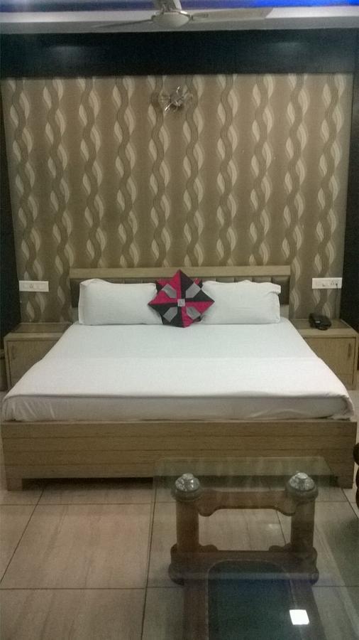 Hotel Sai Orchid Moradabad Exteriör bild